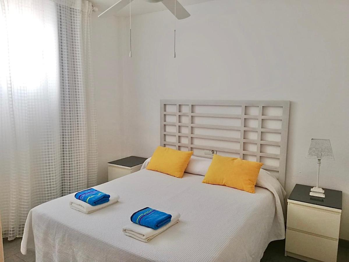 Apartamentos Miranda Es Pujols Ngoại thất bức ảnh