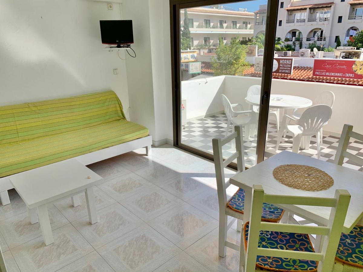 Apartamentos Miranda Es Pujols Ngoại thất bức ảnh
