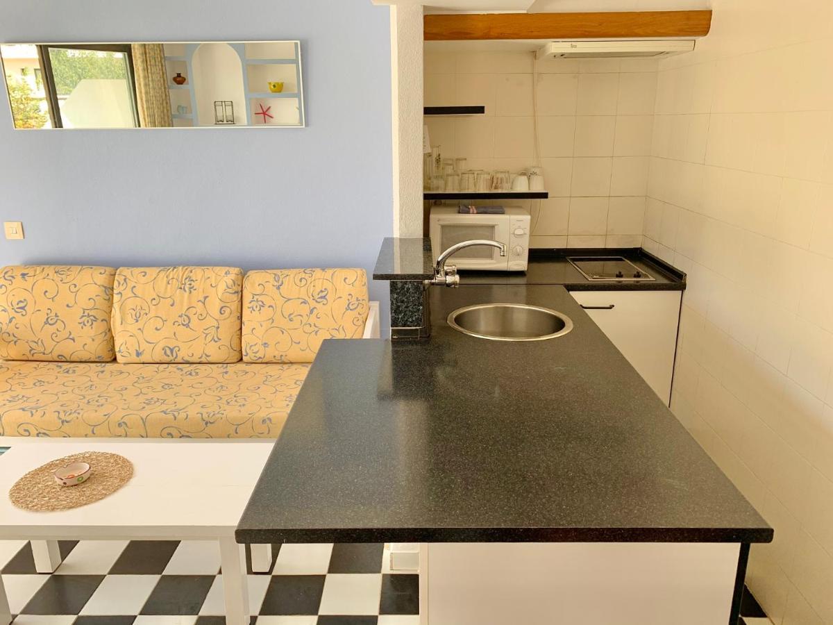 Apartamentos Miranda Es Pujols Ngoại thất bức ảnh