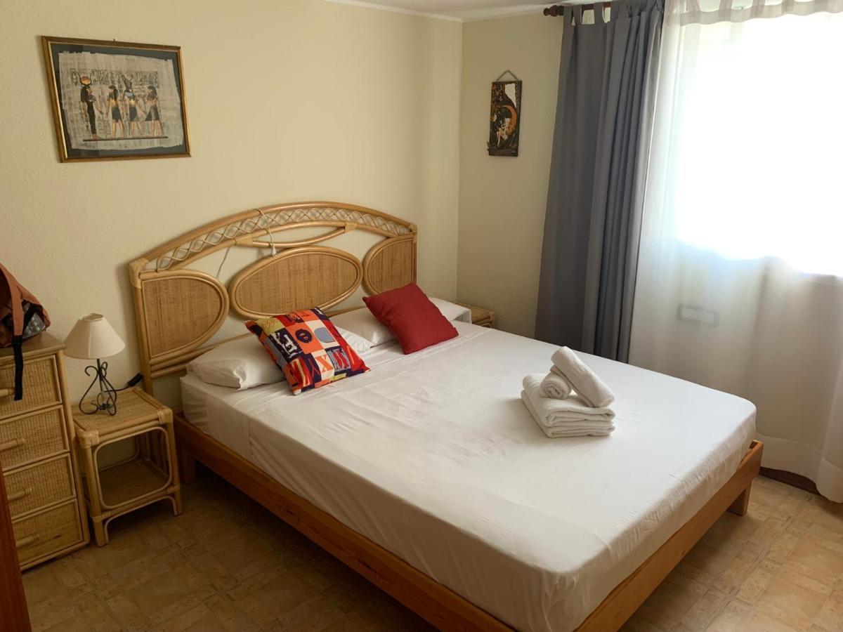 Apartamentos Miranda Es Pujols Ngoại thất bức ảnh