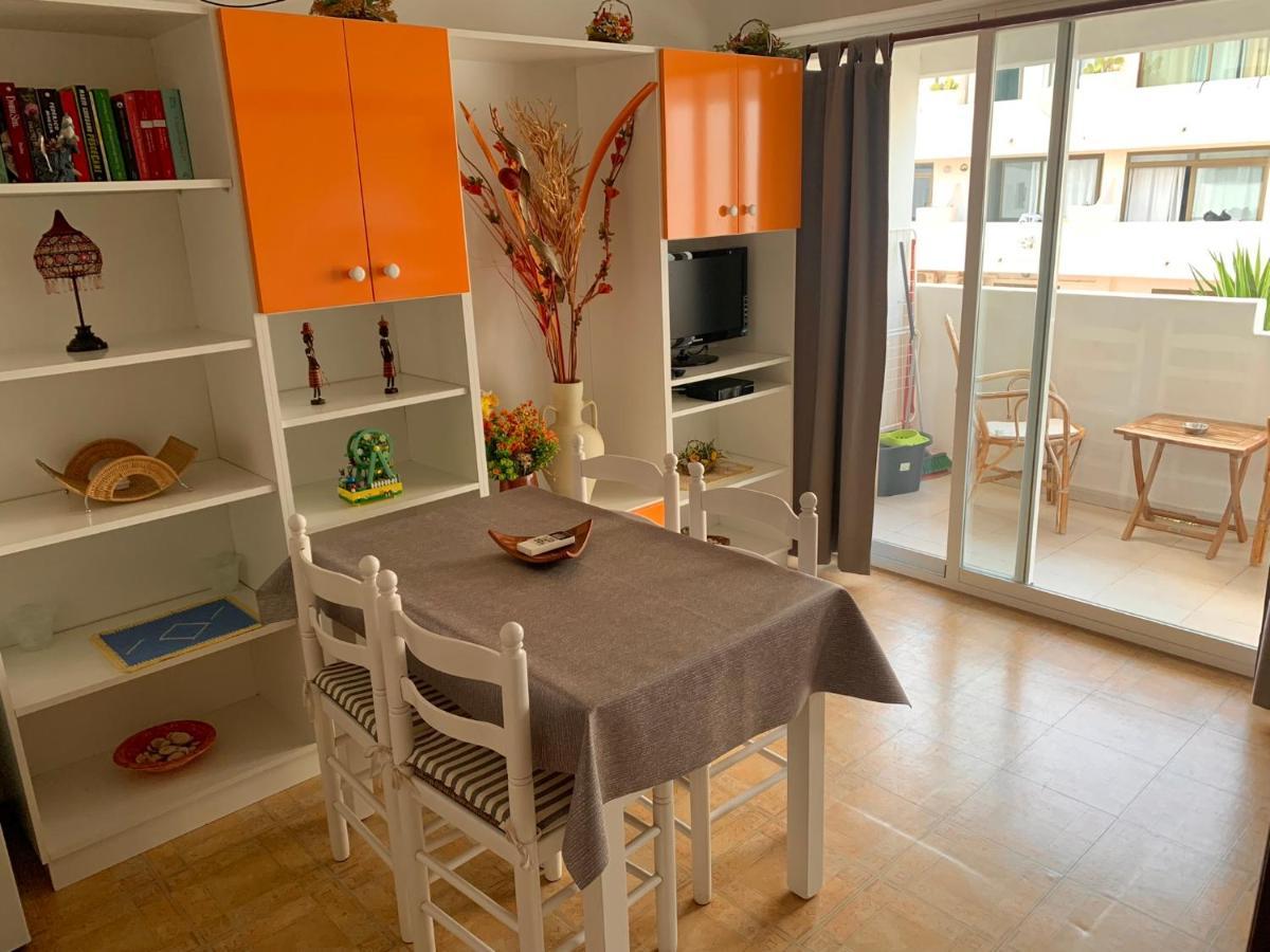 Apartamentos Miranda Es Pujols Ngoại thất bức ảnh