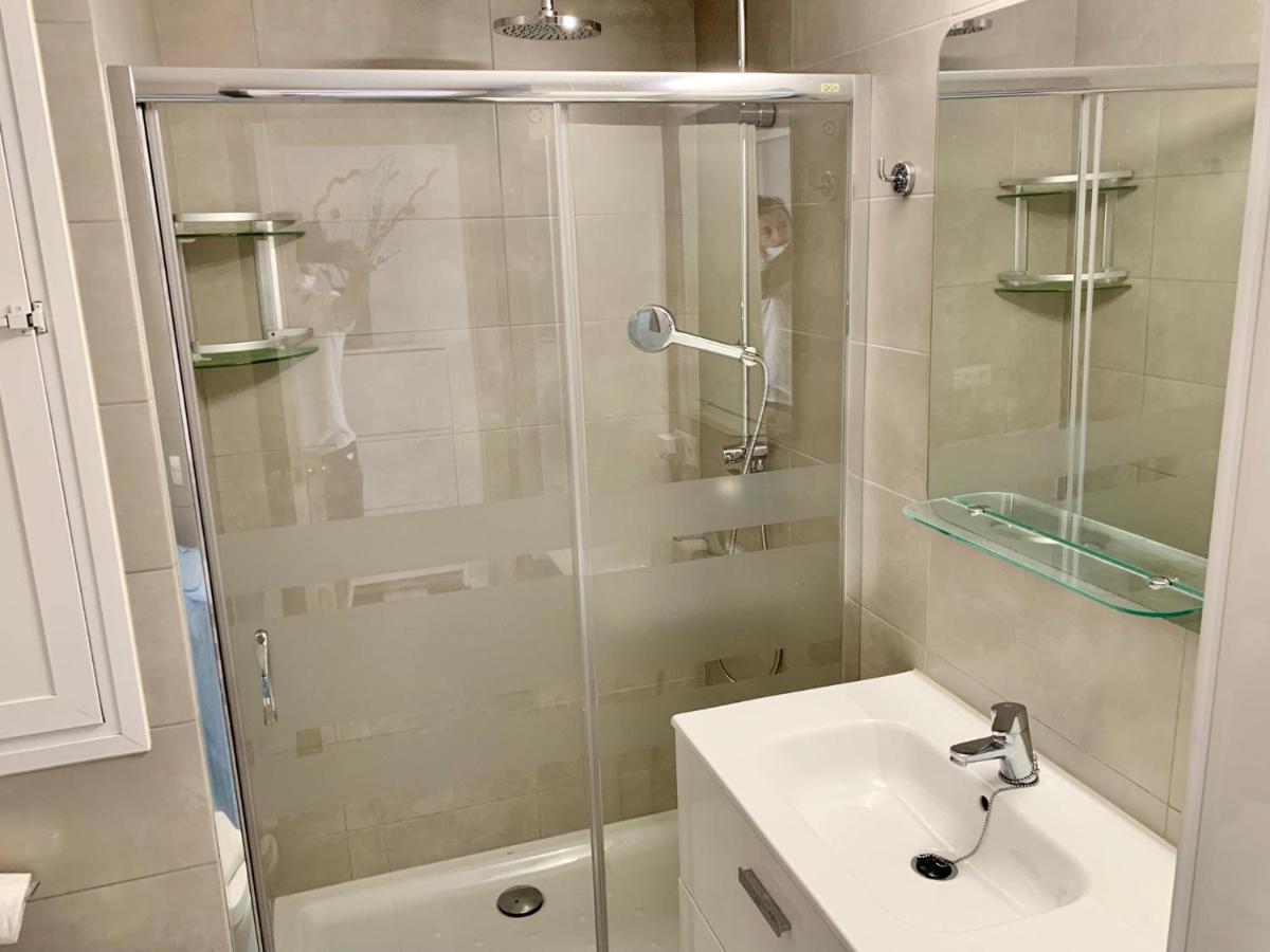 Apartamentos Miranda Es Pujols Ngoại thất bức ảnh