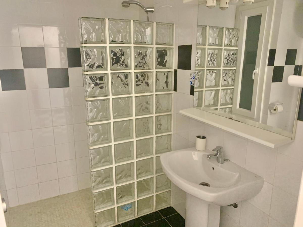 Apartamentos Miranda Es Pujols Ngoại thất bức ảnh